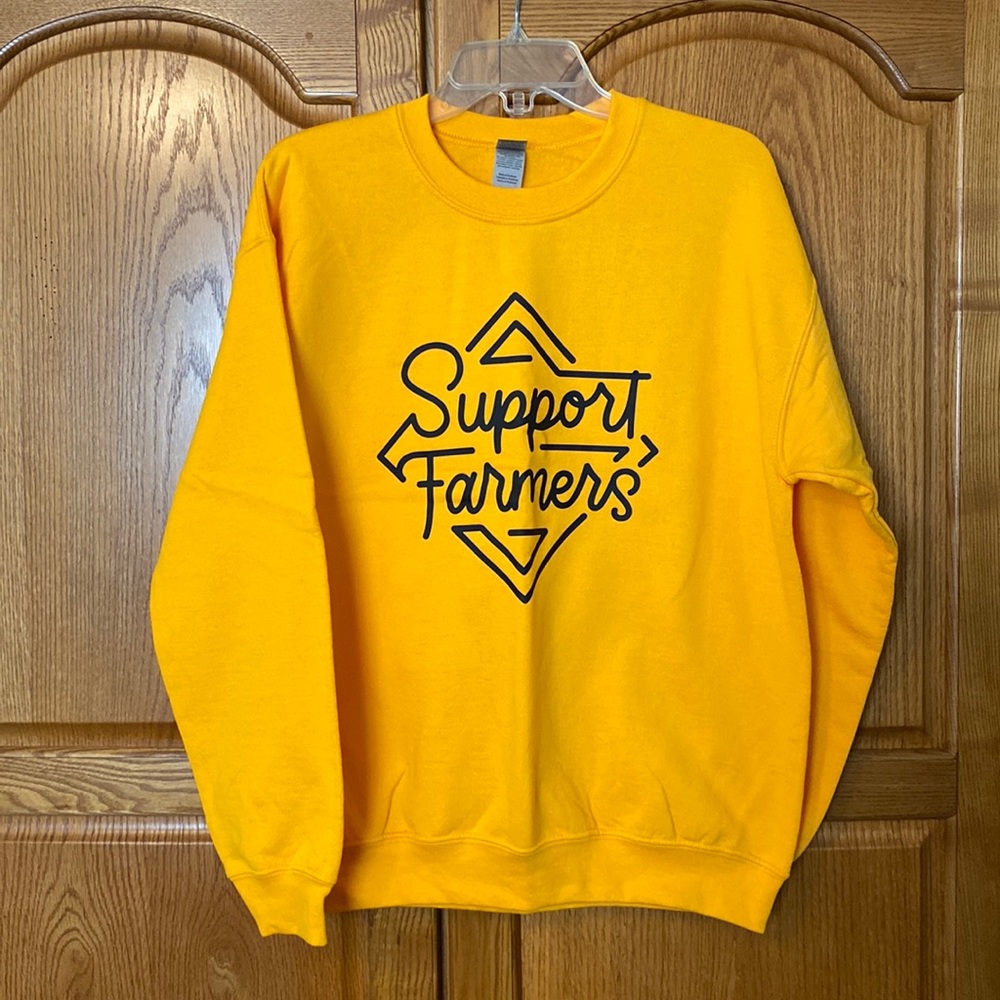☎️TRADED☎️ NWT, “SUPPORT FARMERS” sweatshirt - Picture 1 of 6